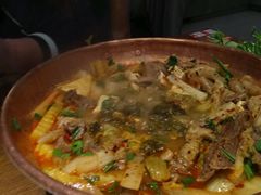 -云海肴·汽锅鸡·云南菜(天山百盛优客店)