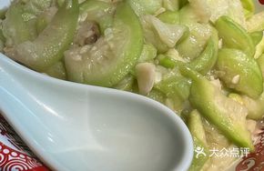 Stir-fried Bean Sprouts with Xiangxi Preserved Pork