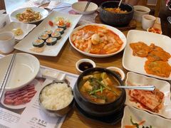 -紫霞门韩国料理烤肉(深南东路店)