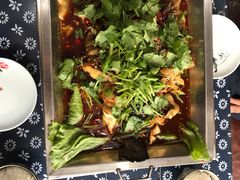 -集草轩·重庆麻辣烤鱼(西湖道店)