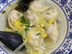 -何太太馄饨面铺(大浒东苑店)