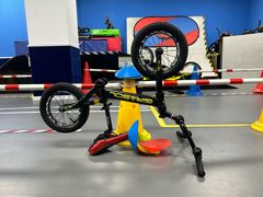 -八爪矩阵极限运动馆·儿童平衡车·感统训练(南海子公园校区)