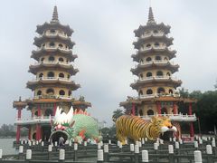 -龙虎塔