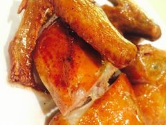 脆皮乳鸽-唐宫海鲜舫