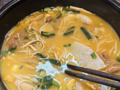 -银米·云南传统过桥米线(双廊黑金冠店)