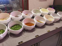 自助调料区-德香苑脆皮烤鸭·经典(爱融荟城店)