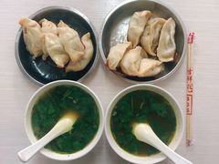 -黄阿姨锅贴大王(万航渡路店)