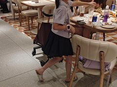 -必胜客(阿罗海店)