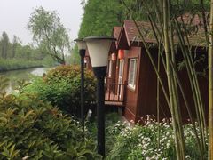 -上海怡沁园度假酒店