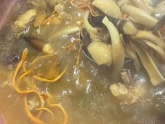 -阿山卓·野生菌火锅·纳西火塘烤肉