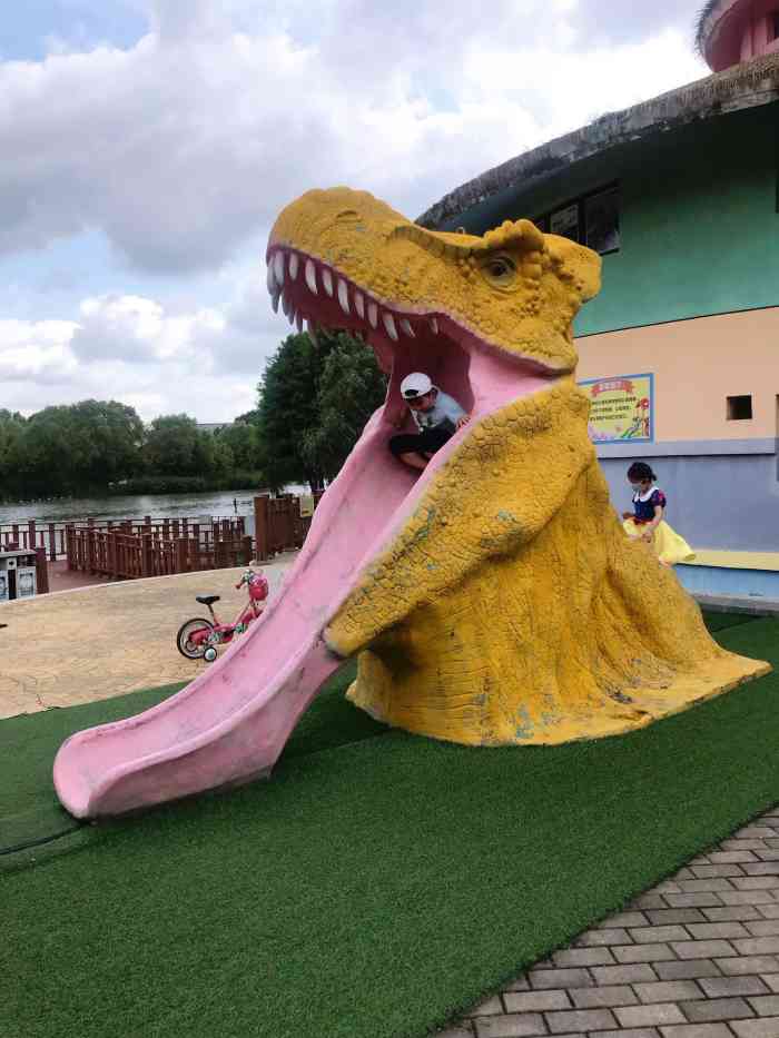 顾村公园自然谷恐龙乐园