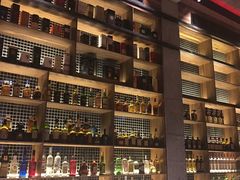 -饮湖威士忌鸡尾酒吧