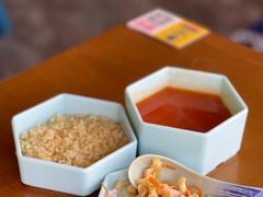 -包整·丝娃娃(一览甲秀楼风景店)