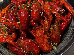 -肥肥虾庄·金牌油焖大虾(汉口城市广场店)