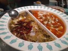 -姚姚酸菜鱼·金戈戈香港豉油鸡(喜荟城联名店)