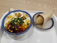 -正南齐北·老街糯米团(洪崖洞店)