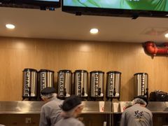 -霸王茶姬(南强街店)