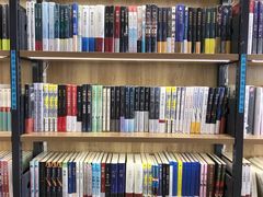 -雨丝书店(综合商业楼店)