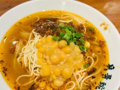 -兵哥豌豆面(雅颂居店)