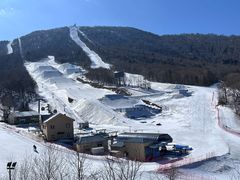 -亚布力新体委滑雪场