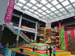 -蒙特利亲子乐园