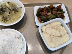 -老乡鸡(西岸凤巢店)