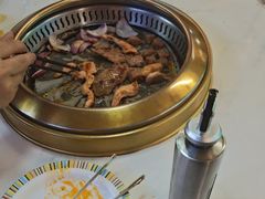 -布罗城堡自助烧烤(鸿通城购物中心店)
