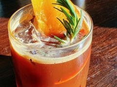 -Chom Cafe and Restaurant