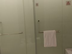 -上海滴水湖皇冠假日酒店