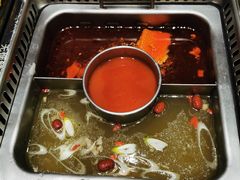 三味锅底-鲜货俚·现切牛肉·野生菌原生态火锅(西城永捷生活广场店)