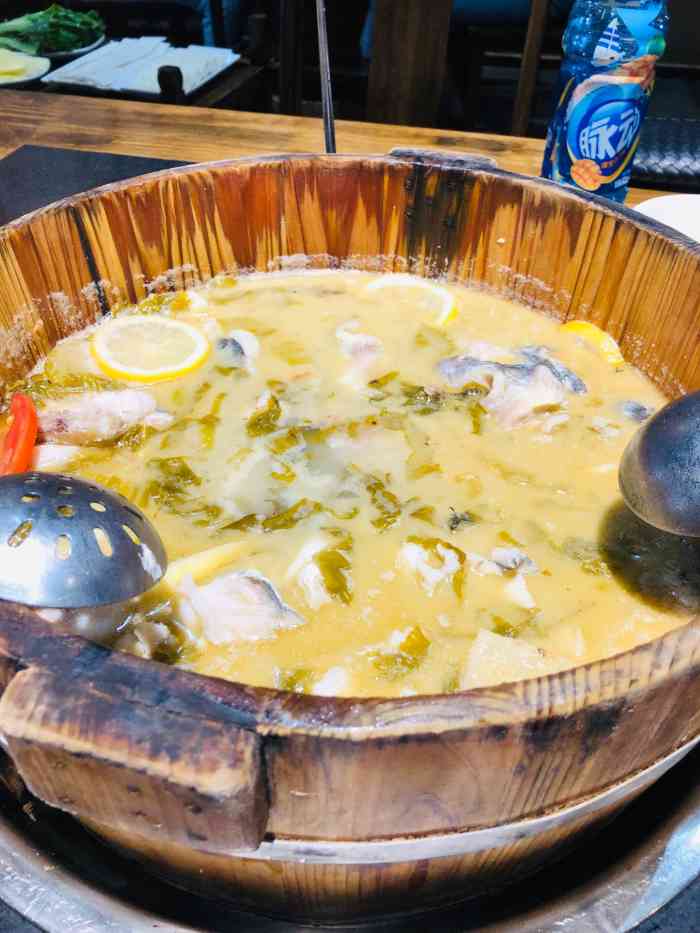 渔猫子木桶鱼&斑鱼捞(犀浦店)-"这家的鱼倒是和别家吃的差不多,味道倒