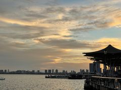 -岁粤Moon·湖景餐厅(月光码头店)