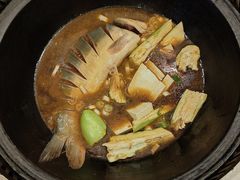 -粘豆包铁锅炖二部(温泉街店)