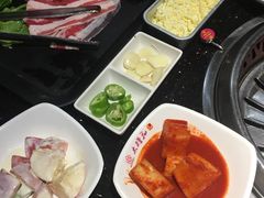 -木槿花韩式炭烤·熟成肉工坊(孙文东路店)