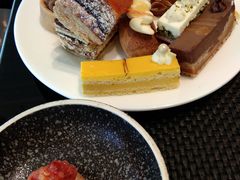 -圣丰索菲特·2 On 988 Café 自助餐厅