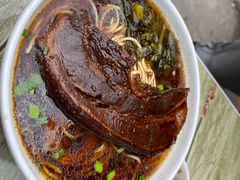 -小龙大肉面馆