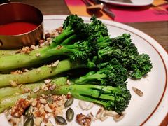 轻煎西兰苔-ZAFFERANO西班牙海鲜饭(上海首店)