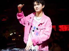 -赤红音乐现场(浦东金桥路店)