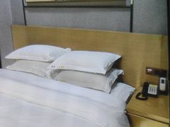-轻奢·全曼酒店(深圳坂田北地铁站店)