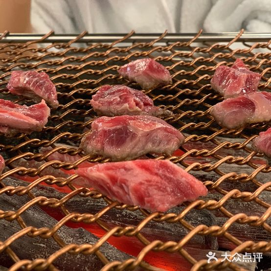 权家烤肉(东湖欢乐颂南区店)