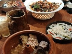 -老滇山寨•云南特色菜•地方菜•民族风情歌舞表演(金碧店)