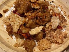 咸蛋黄牛蛙掌中宝-避风塘(宝山万达店)