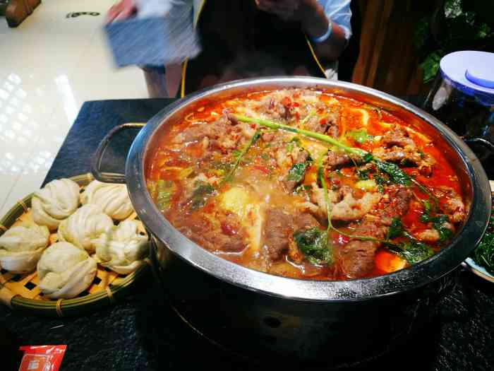 牛肉海鲜大咖"在庆祥街的店铺,说是同心加盟开过来的店.