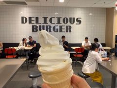 -麦当劳(中山公园龙之梦店)