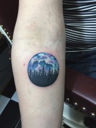 -Black Tattoo Studio