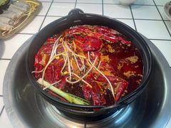 -扎起市井老火锅(乐山总店)