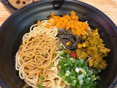 鸳鸯酱热干面-汪爹爹武汉牛三鲜(朝外大街店)