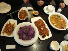 -温汤大酒店餐厅