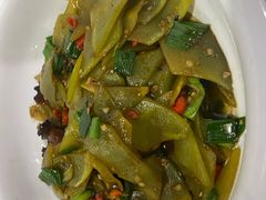乡里腊肉炒莴笋片-恋拐子油爆虾·家常菜