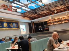 -阿瓦山寨·湘菜现炒·剁椒鱼头王(咸阳总店)